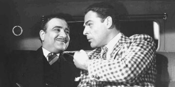 ‘The Boss’ (Akim Tamiroff) is more amused than frightened of either Dan McGinty’s (Brian Donlevy) bad sense of fashion or his big, meaty fist, in the Academy Award winning The Great McGinty (1940).